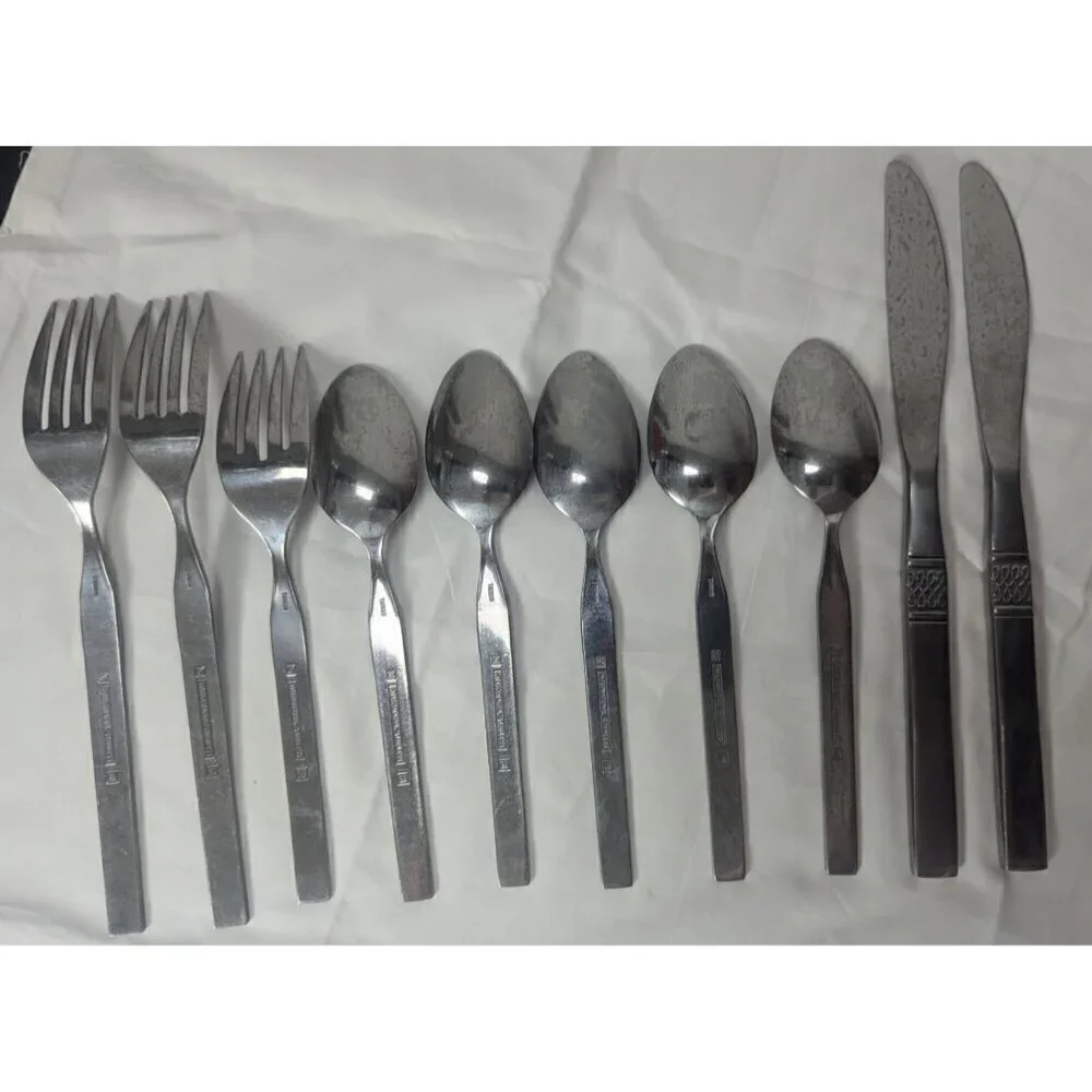 International Stainless Flatware Taiwan Square Tip Mid-Century Modern 10pc Set